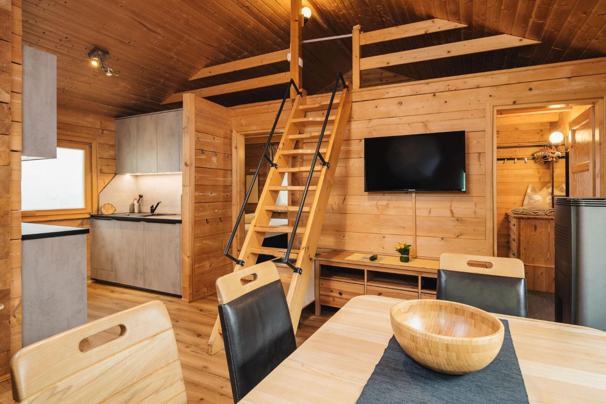 Camping Dreiländereck Blockhütten&Apartments Ried im Oberinntal Exterior foto